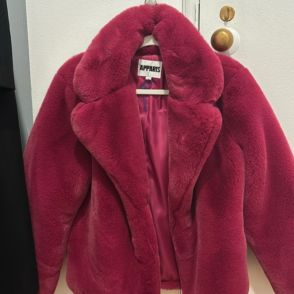 Chic faux fur APPARIS coat. Brand new never worn
